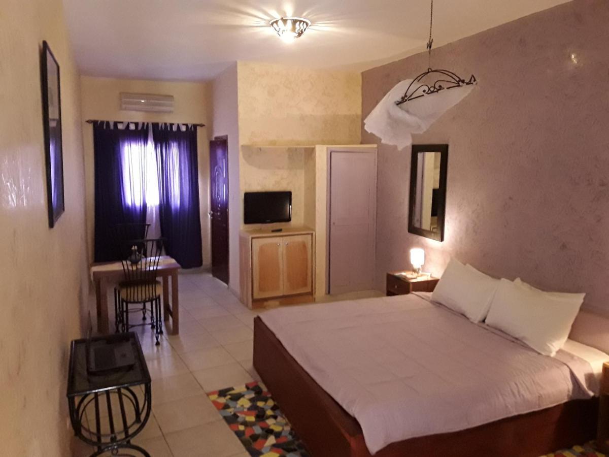 Hotel Grazia Maria M'Bour Exterior photo